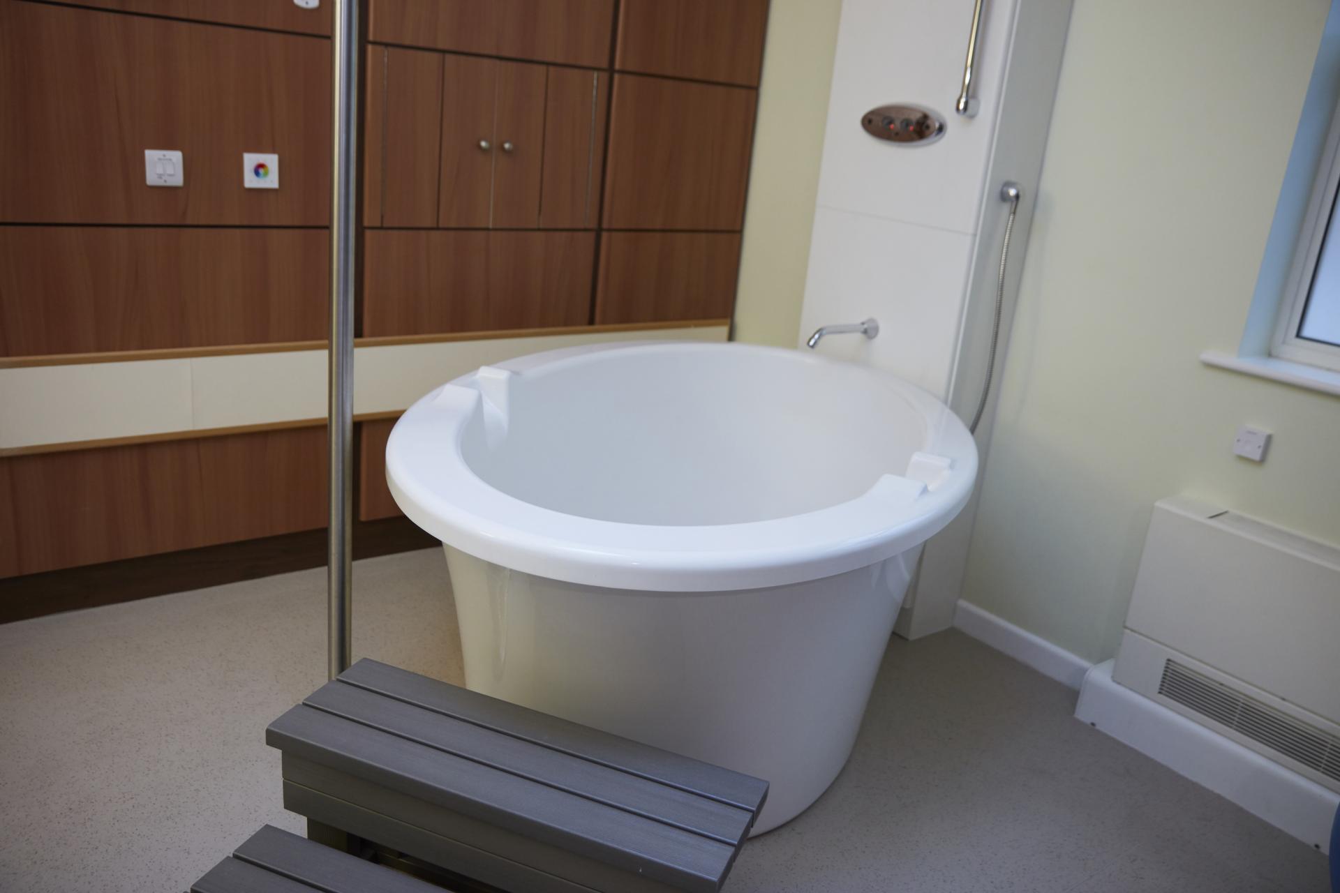 26999254 1648144590NXRshuut0005