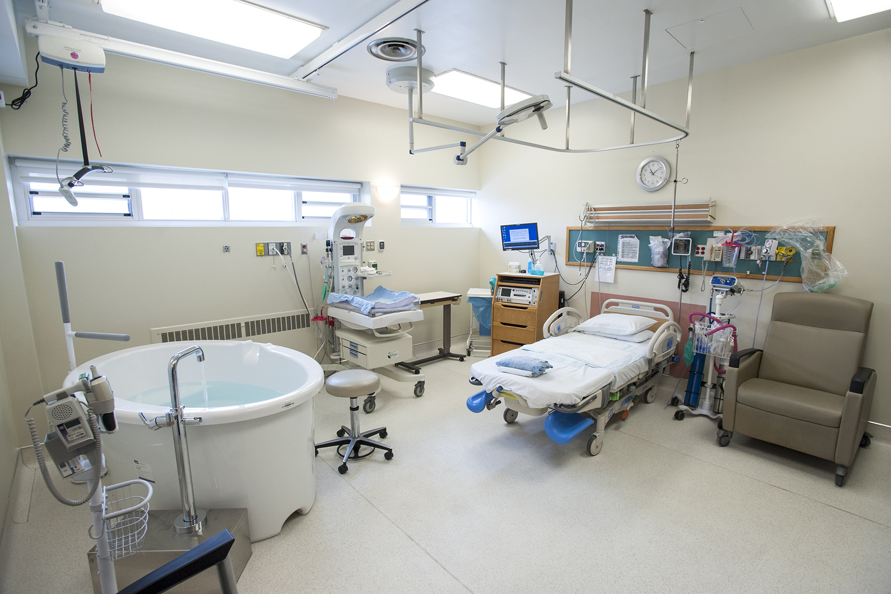 26999463 1648145124AqJMM1 2019